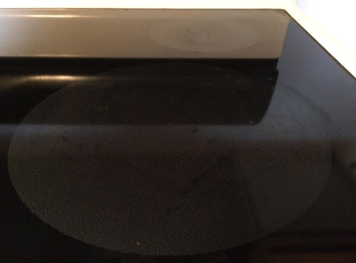A clean cooktop after using the cleaning kit.