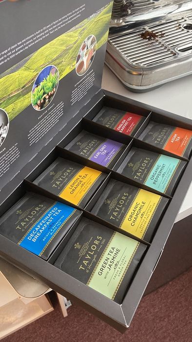 The packaging showcasing eight different kinds of tea inside