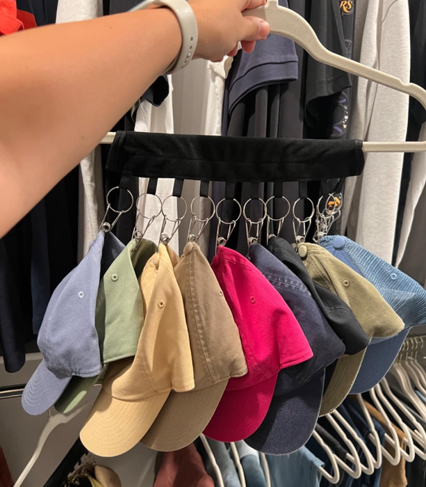 Reviewer image showcasing a black hat organizer