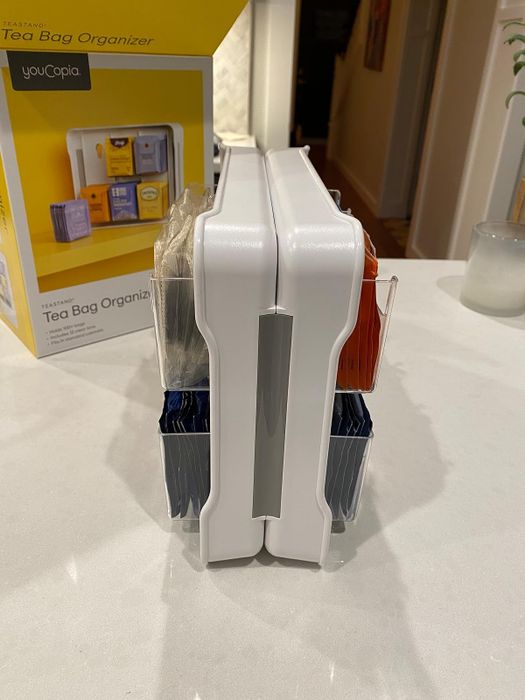 The same reviewer showing how sleek the organizer appears from the side