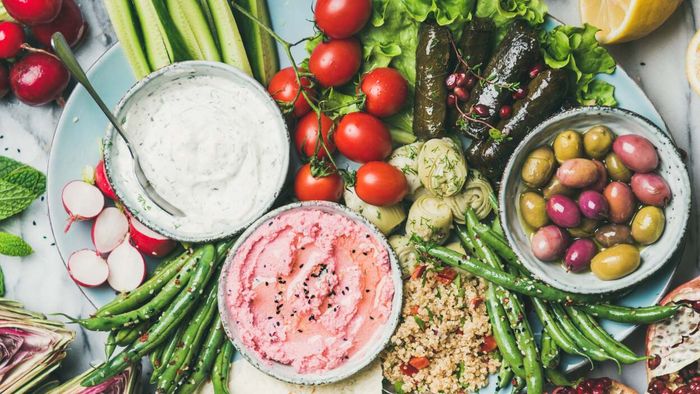 How about hosting a Dips and Drinks party this holiday season?