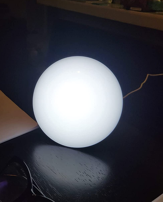 A reviewer’s photo showing the light switched on