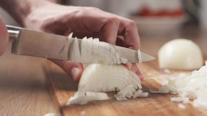How to Keep Your Fingers Intact in the Kitchen