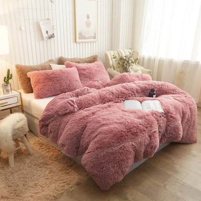 Plush bedding with a velvet backing