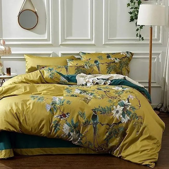 The duvet cover set in yellow and green