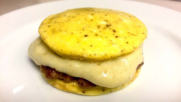 How to Prepare a Jimmy Dean 'Eggwich'
