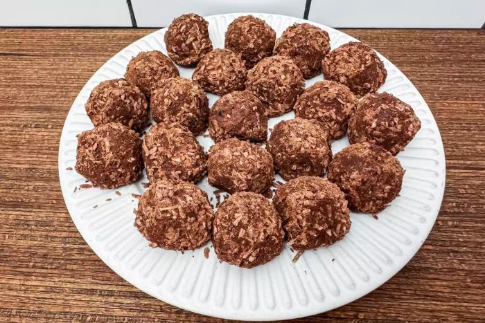 A plate of fat bombs from the Factor Meal Kit