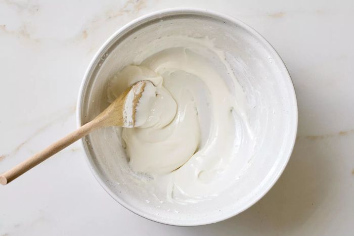 How to Mix Royal Icing Ingredients