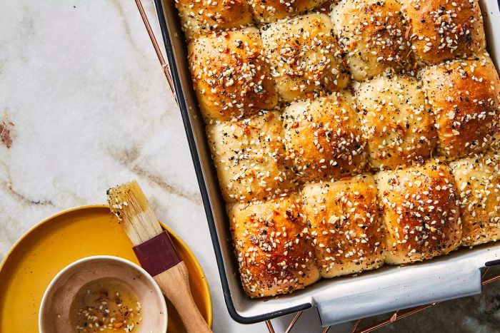 everything dinner rolls