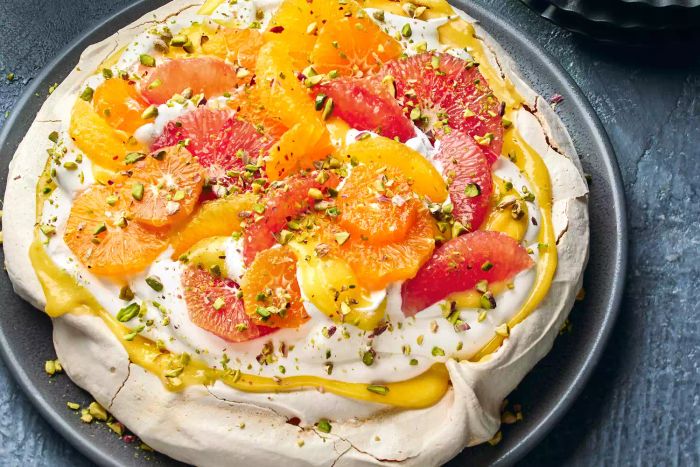 winter-citrus-pavlova-0324FEAT_38799-Mytour