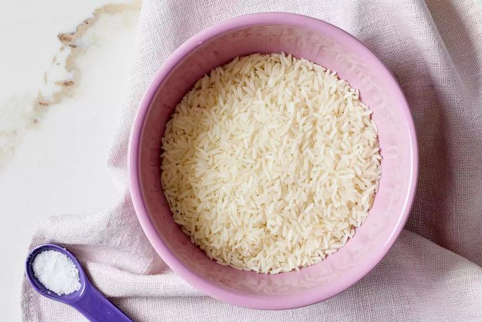 A bowl of raw jasmine rice