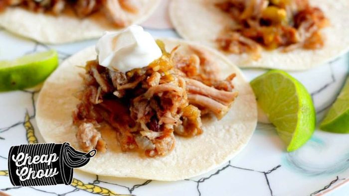 Our Favorite Budget-Friendly Eating Tips