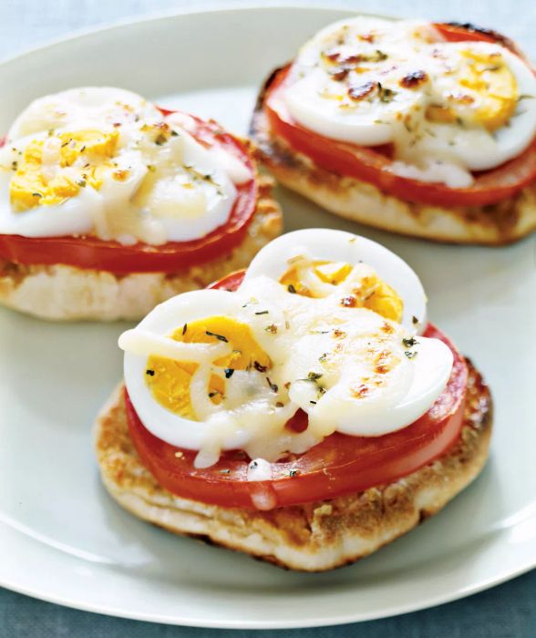 English Muffin Egg Pizzas