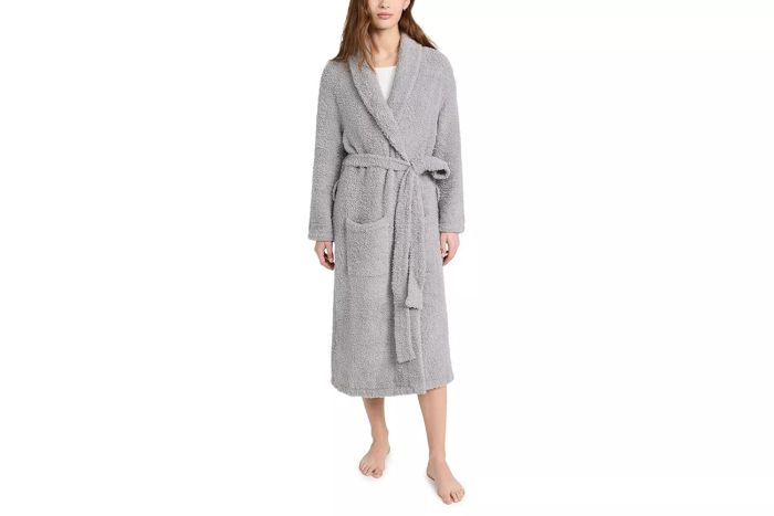 The Barefoot Dreams CozyChic Robe offers an unmatched level of comfort, perfect for unwinding in luxurious style.
