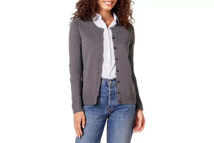 Amazon Essentials Women's Lightweight Crewneck Cardigan Sweater