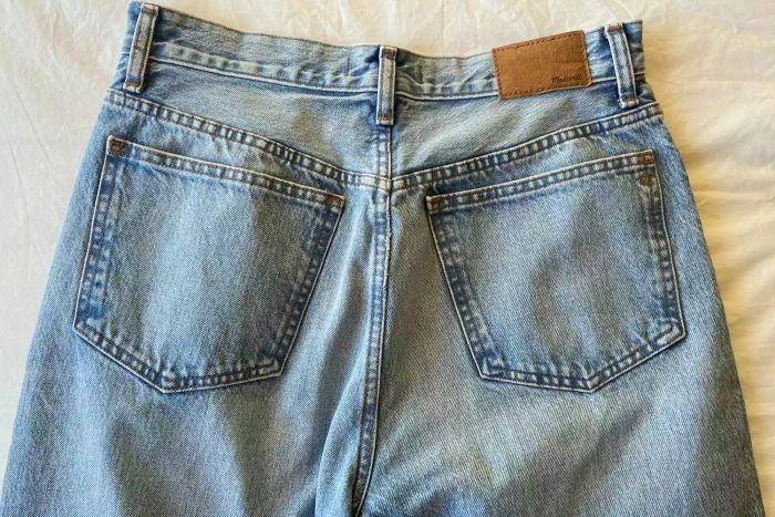 A close-up view of the back pockets on Madewell The ’90s Straight Jean.