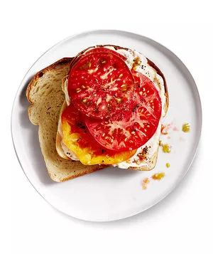 Southern Tomato Sandwich is a flavorful classic that brings together fresh, juicy tomatoes and simple ingredients to create a delicious bite.