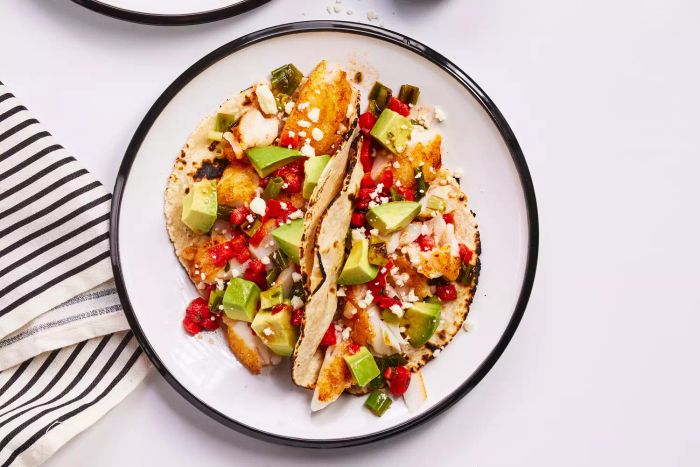 seared_fish_tacos_with_marinated_peppers-1222DIN