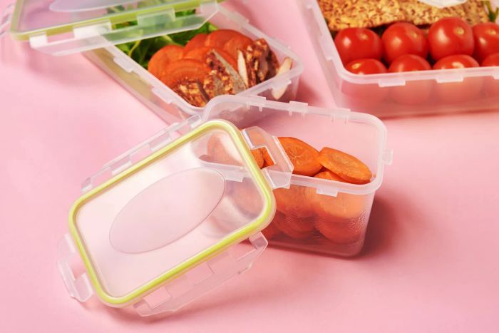 weekly-meal-prep-Mytour-GettyImages-1434446683