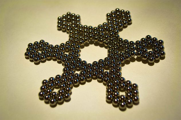 5- Buckyballs