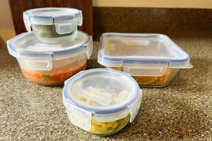 Pyrex Freshlock 10-Piece Airtight Glass Food Storage Container Set with Microban