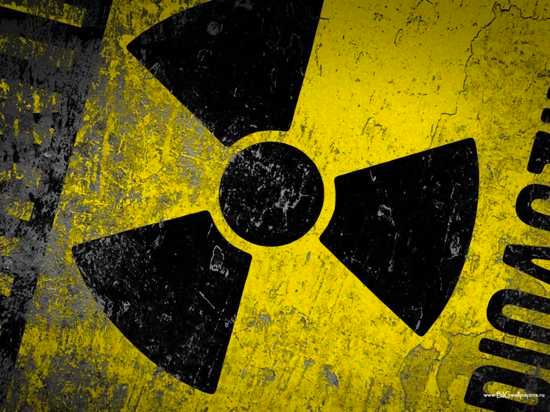Dangerous practices often occur when companies prioritize profits over safety, choosing to settle with the families of victims of industrial accidents rather than investing in proper health and safety measures. This often leads to staff being inadequately trained or lacking protection from known risks, which can result in injuries or even fatalities.