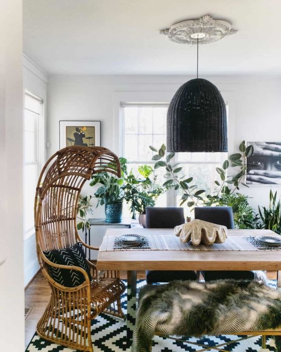 Another reviewer’s image of a ceiling medallion left in white, installed above a dining table for a clean, modern look.