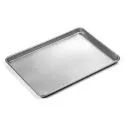 The Williams Sonoma Commercial Quality Half Sheet Pan is a reliable choice for baking, designed to handle heavy use while ensuring even heat distribution.