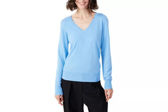 100% Cashmere V-Neck Sweater