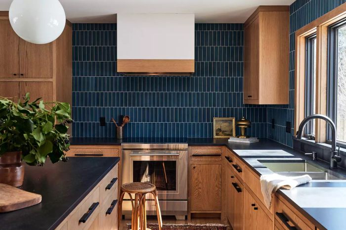 blue-kitchen-lundgren-mello1-horiz-Mytour