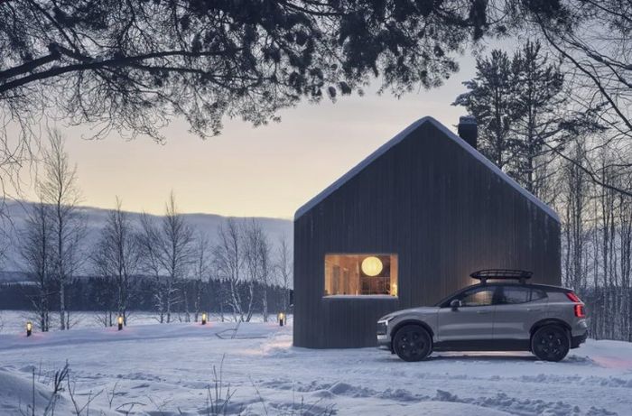 Volvo EX30 Cross Country 4.jpg