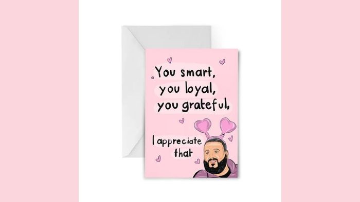 Meme Valentine đòi quà với sự vui nhộn không thể chối từ