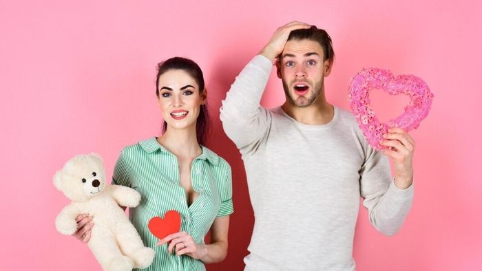 Meme Valentine đòi quà với sự đáng yêu ngọt ngào