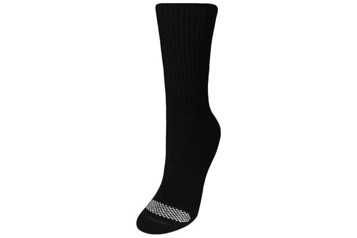 Amazon Hanes Women's 6-Pack Plush Comfort Crew Socks with Toe Seam