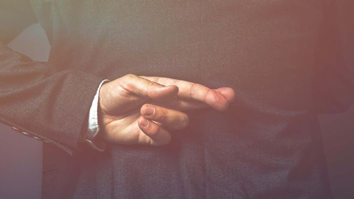 Uncover Lies with the Triangle Method