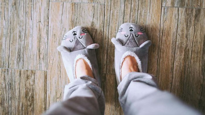 The trendiest non-slip slippers you can find