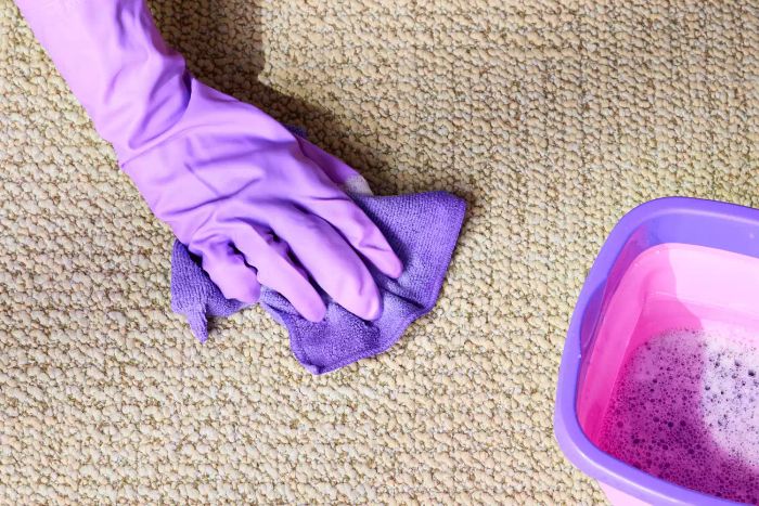 how-to-clean-water-stains_STEP_02_