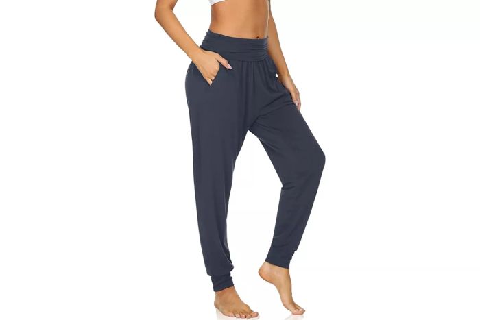 UEU Women's Cozy Yoga Joggers: Loose Fit Workout Sweatpants with Comfy Lounge Pockets