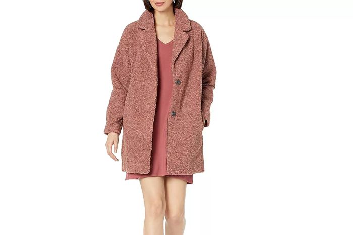 Amazon Essentials Women's Teddy Bear Fleece Oversized-Fit Lapel Jacket