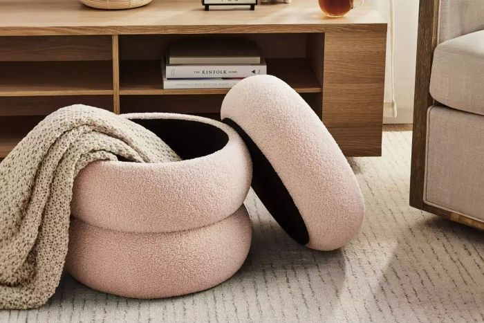 review of Walmart's ottoman