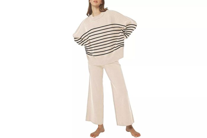 Amazon Pink Queen Women's Two-Piece Set