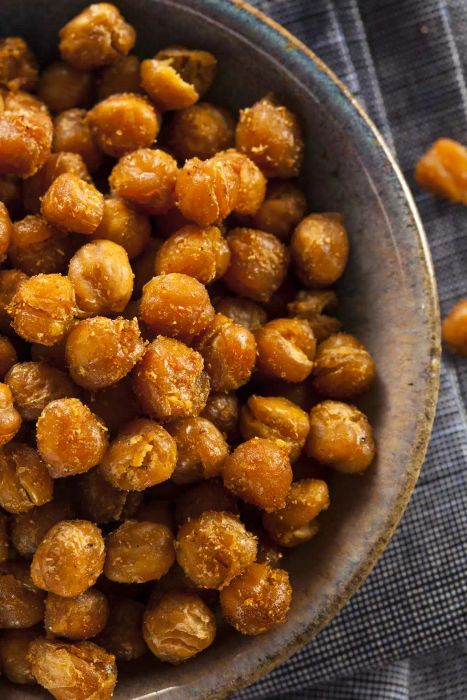 A bowl filled with crispy roasted chickpeas