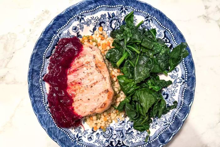 A dish prepared using the HungryRoot Meal Kit