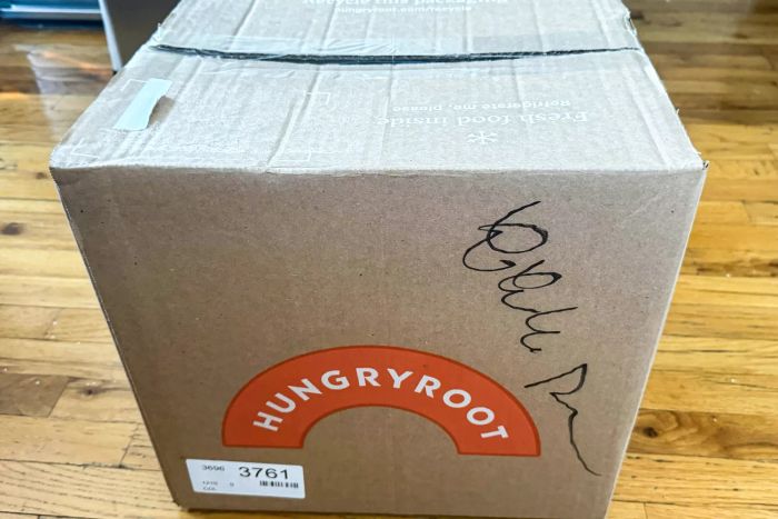 The HungryRoot Meal Kit box