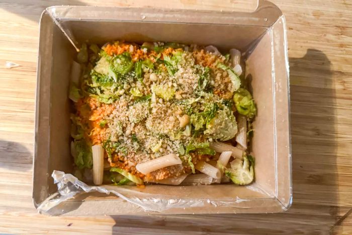 A Splendid Spoon Meal Kit with its lid taken off