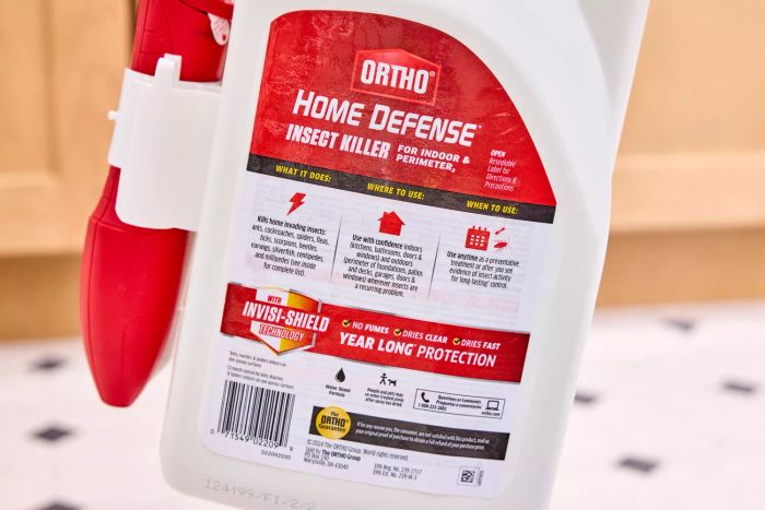 The back label showing the usage instructions on the Ortho Home Defense Insect Killer bottle