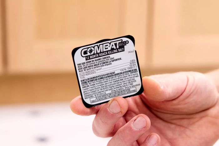 The back label on a box of Combat Max Roach Killing Bait