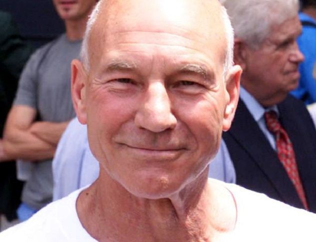 PatrickStewart2004-08-03