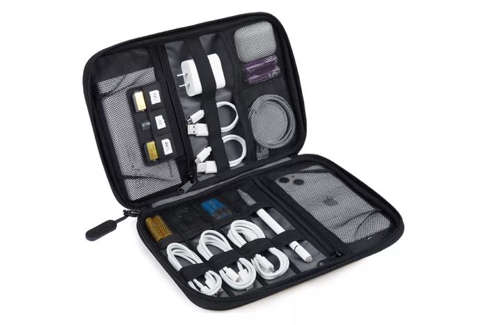 BAGSMART Electronics Organizer Travel Case, Small Cable Organizer Bag for Essentials, Tech Organizer as Accessories, Cord Organizer for Phone, Power Bank, SD Card, Black
