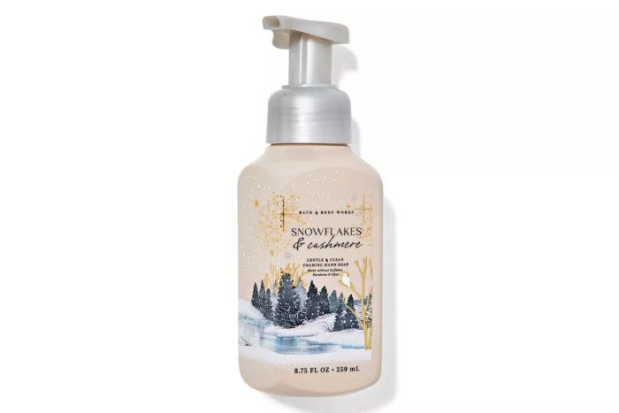Bath & Body Works Snowflakes & Cashmere Foaming Hand Soap, Gentle & Clean formula